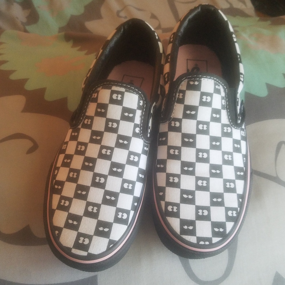 Lazy Oaf x Vans checkered shoes
Size 5.5